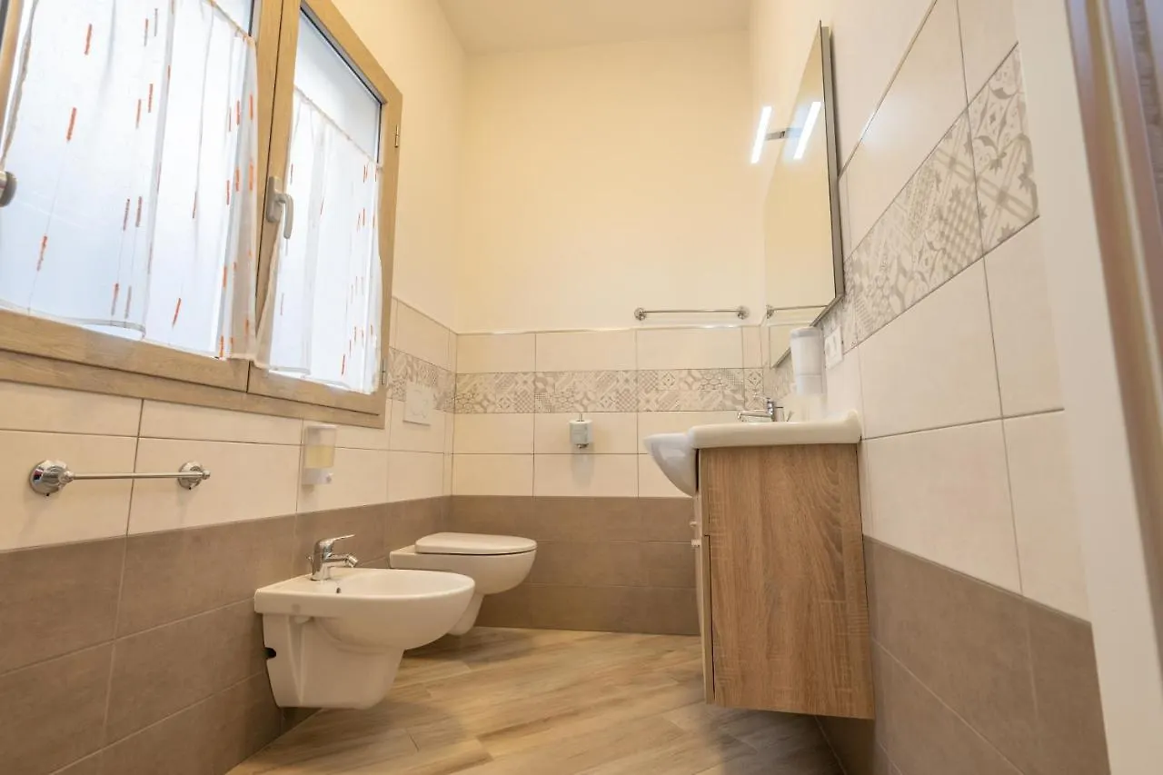 Domoblu Camere In Centro Tortoli Italy