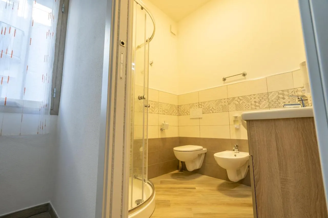 Domoblu Camere In Centro Tortoli