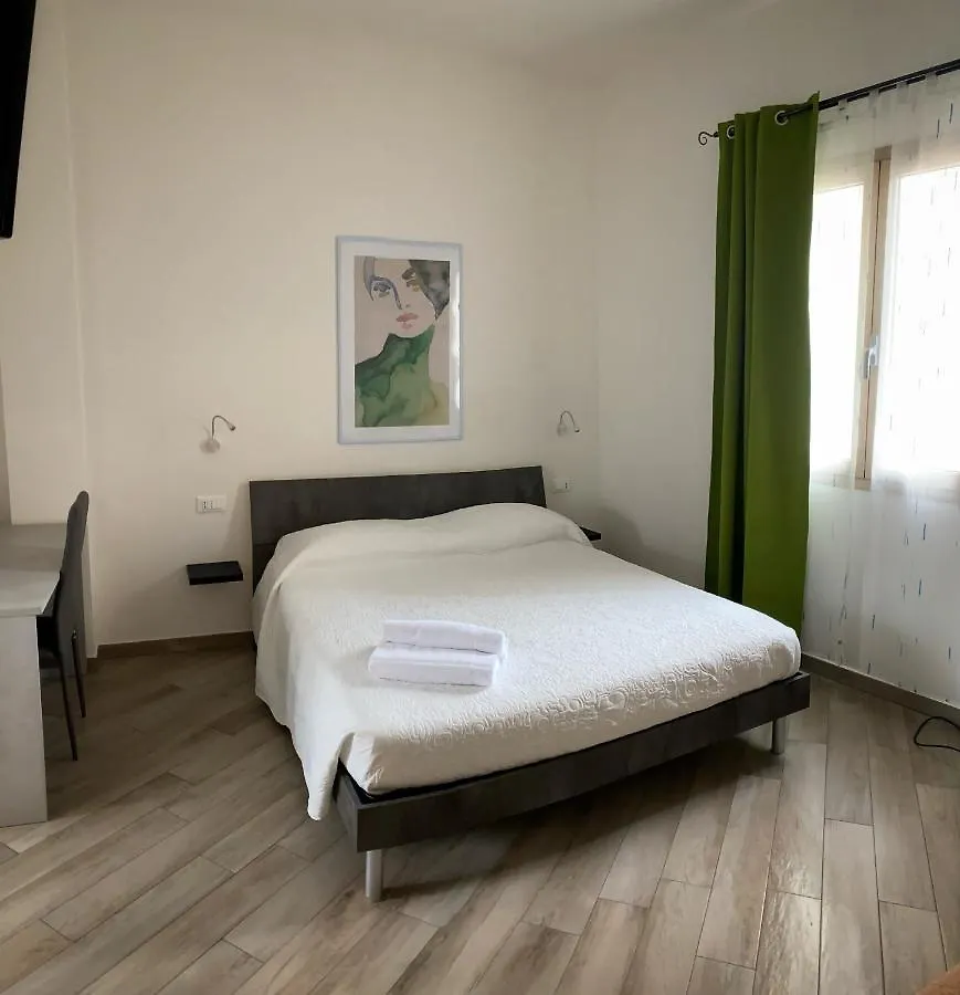 Domoblu Camere In Centro Tortoli Guest house