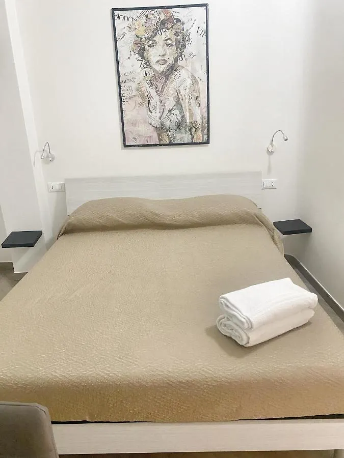 Guest house Domoblu Camere In Centro Tortoli